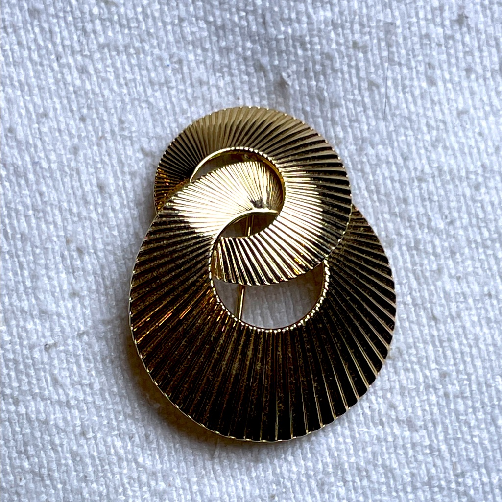 Christian Dior Vintage Brooch Euc